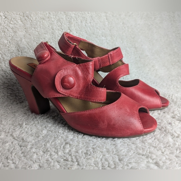 Miz Mooz Heel RED Sapphire Model Sandals Size 7.5 Leather With Velcro - Picture 2 of 10